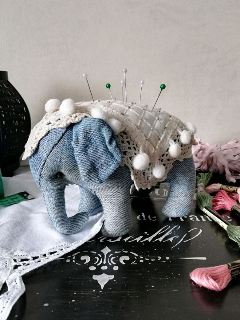Красивые игольницы своими руками: мастер классы, схемы и фото